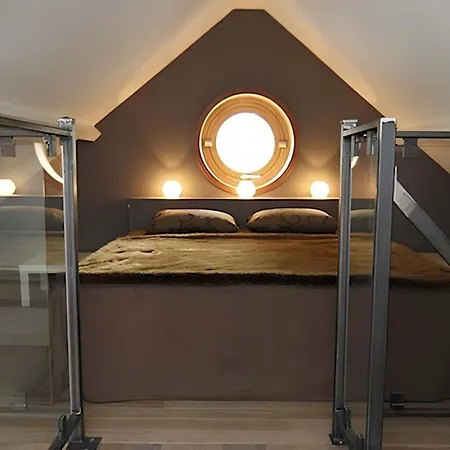 Comme Parenthese Au Coeur Des Hortillonnages