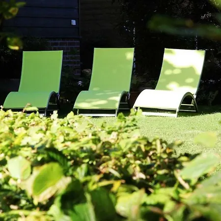 Comme Parenthese Au Coeur Des Hortillonnages